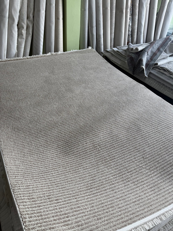 TEK KALAN İSKANDINAV OUTLET 200 X 290