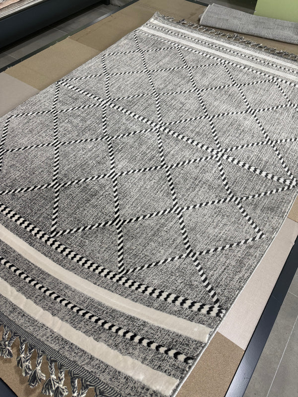MARKA  4 m2 TEK KALAN   160 X 230